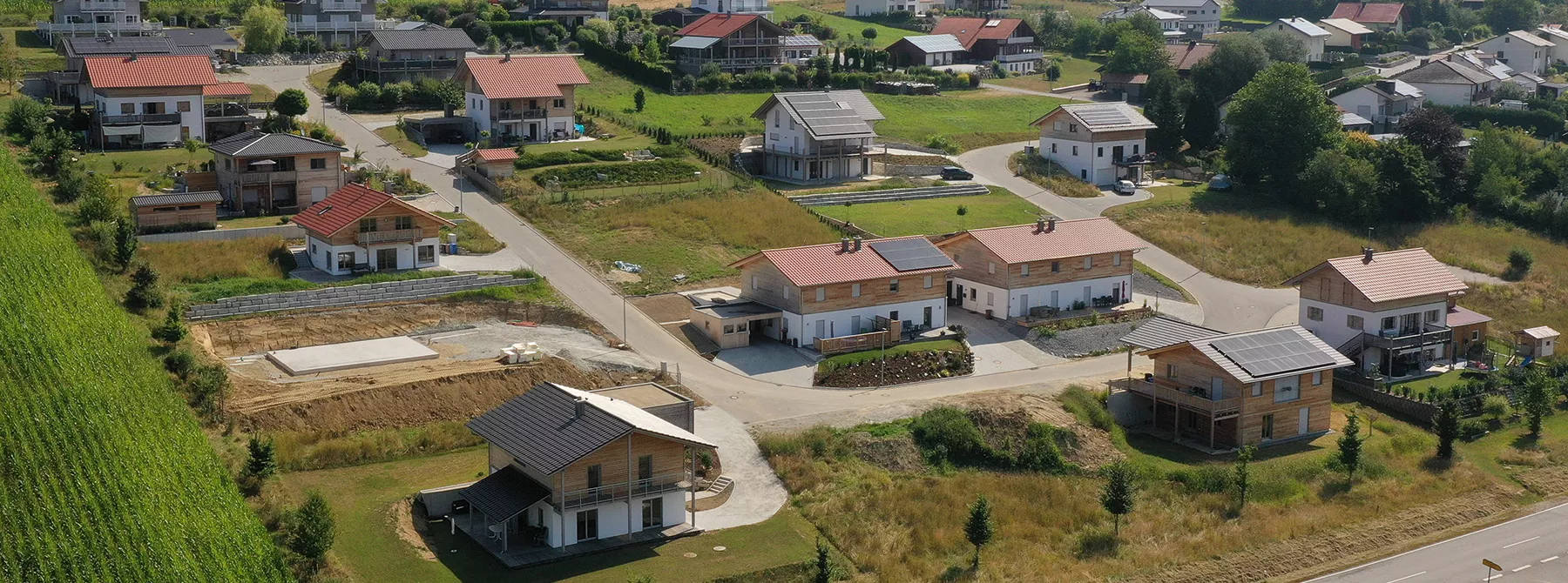 /files/dateien/Baugebiete-Immobilien/Ortenburg%20Dorfbach/header-grundstueck-unteriglbach.png