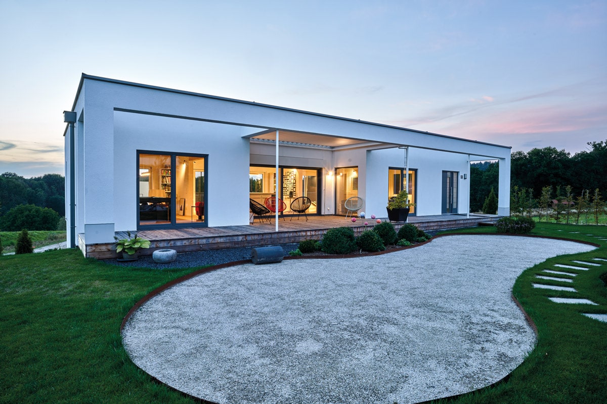 /files/dateien/H%C3%A4user/Foto%20Holzhaus/holzhaus-bungalow-modern-verputzt.jpg