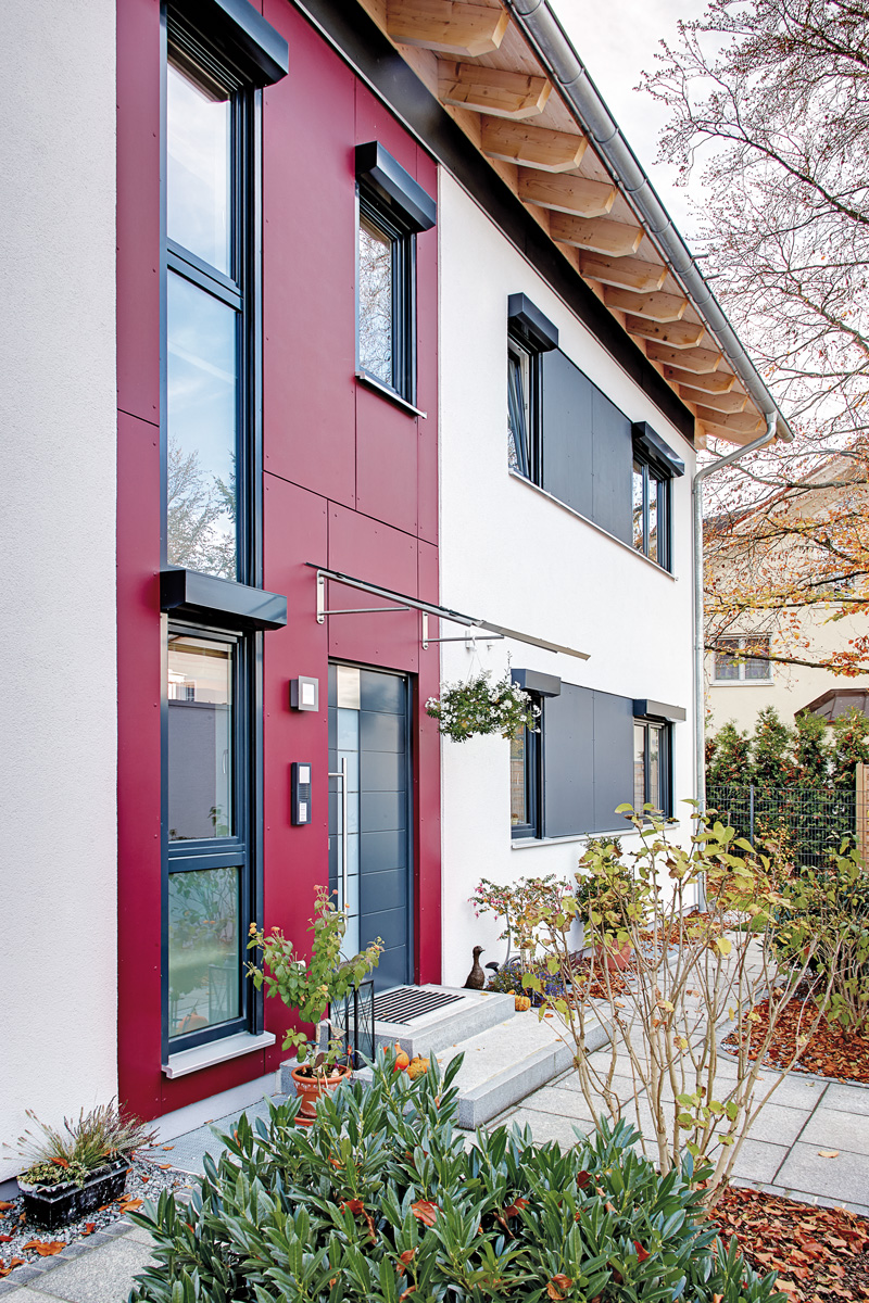 /files/dateien/H%C3%A4user/Gewerbebau/holzhaus-fassade-aluminium.jpg