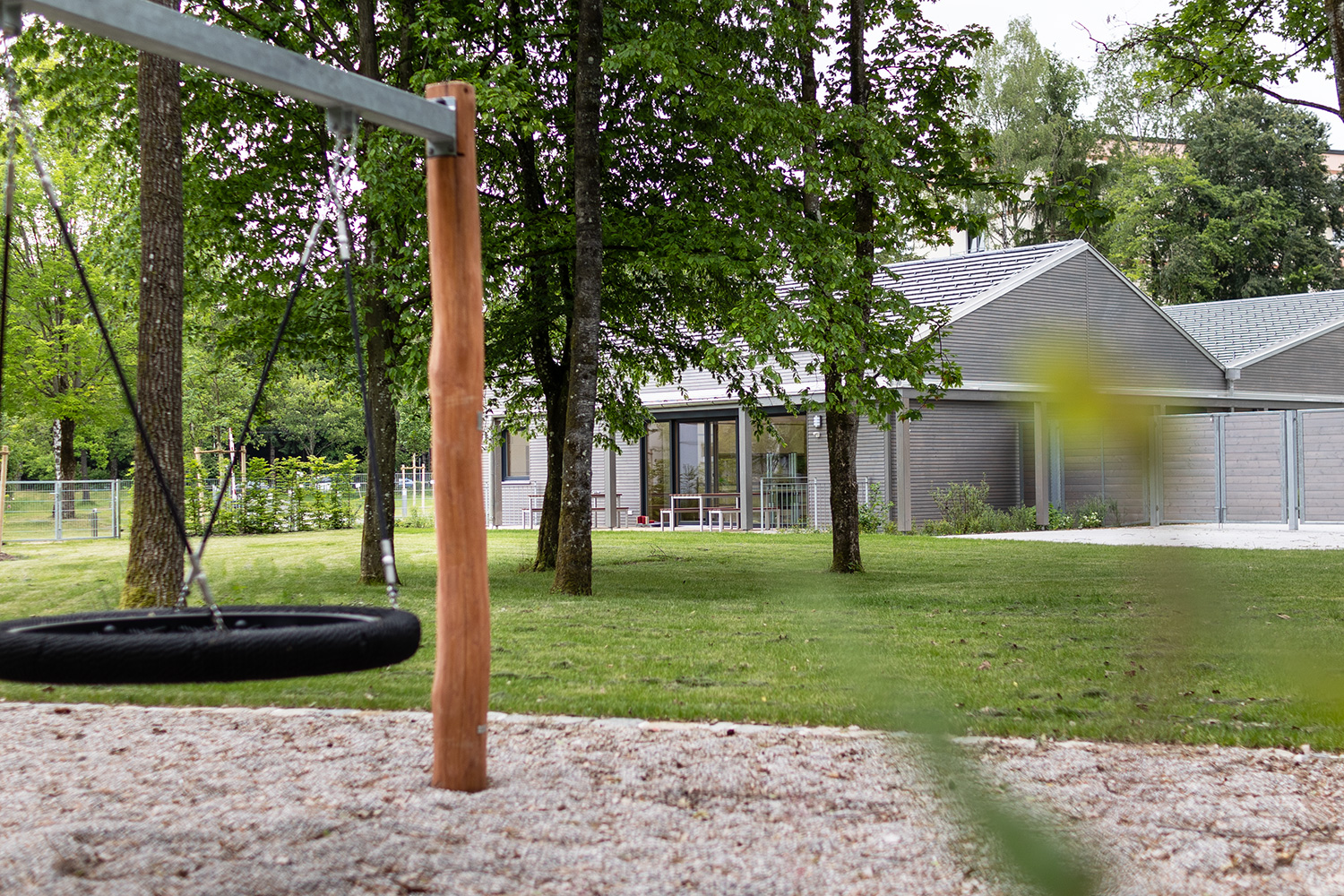 /files/dateien/H%C3%A4user/Gewerbebau/putzbrunn-kommunalbau-kindergarten.jpg