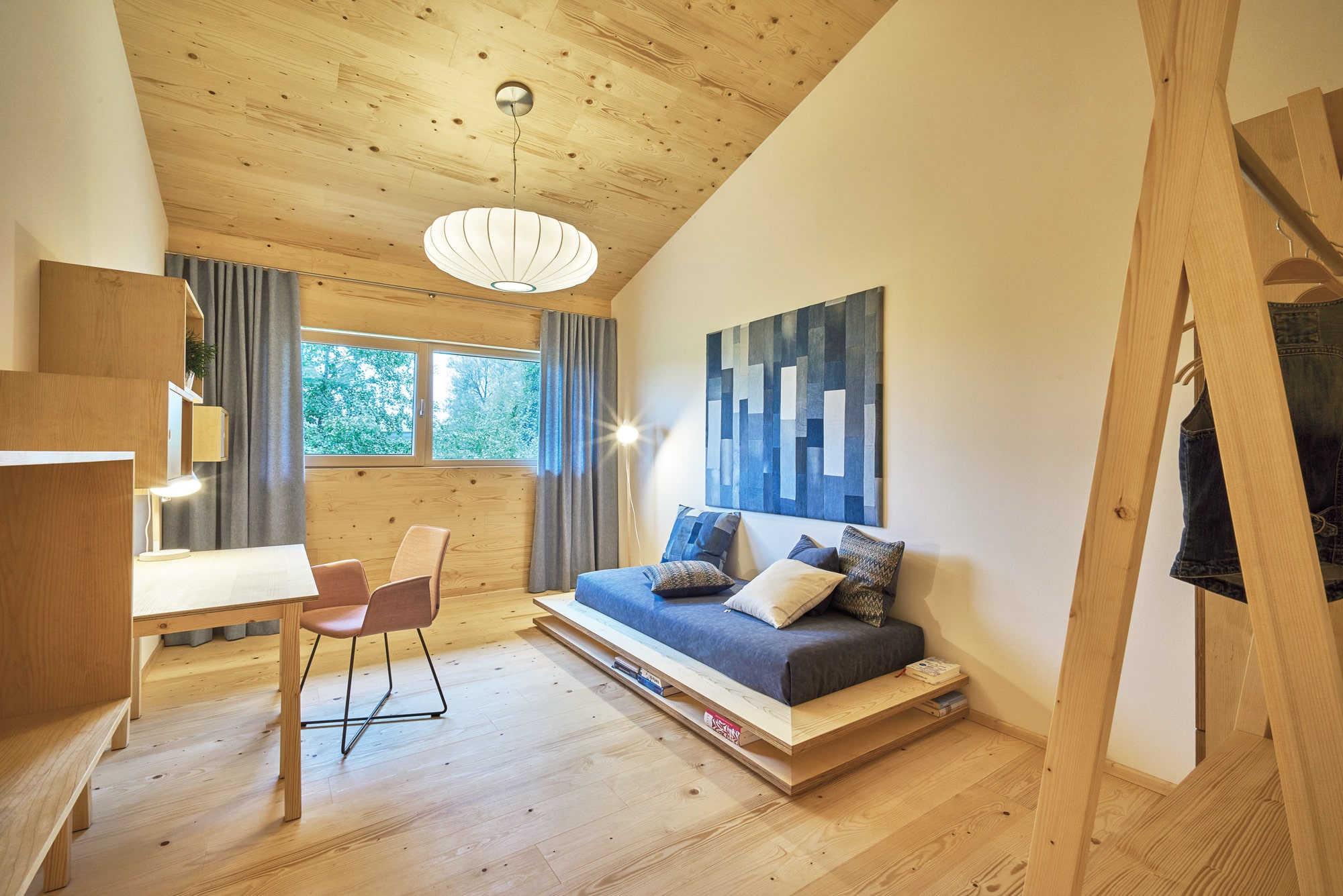 /files/dateien/H%C3%A4user/Interior%20Design/Kinderzimmer/Jugendzimmer-Holzhaus_2000.jpg