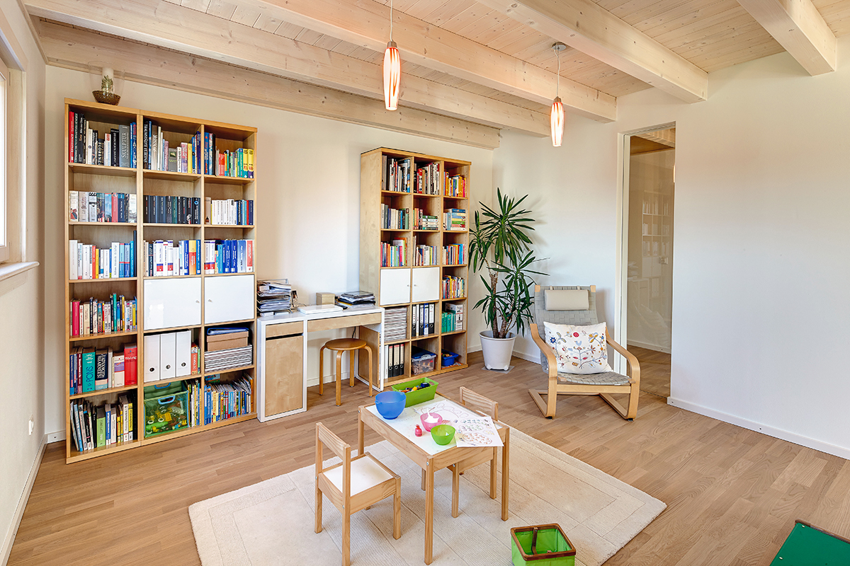 /files/dateien/H%C3%A4user/Kundenh%C3%A4user/N%C3%BCrnberg/holzhaus-nuernberg-lesezimmer-spielzimmer.jpg