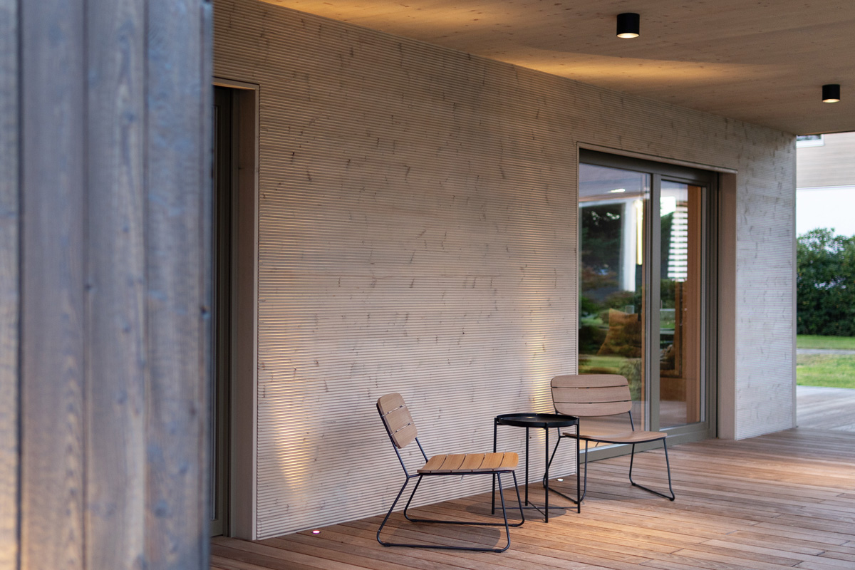 /files/dateien/H%C3%A4user/Musterh%C3%A4user/Musterhaus%20Starnberg/musterhaus-starnberg-holzfassade-elegant.jpg