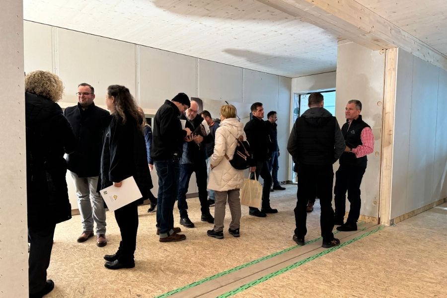/files/dateien/News/sonnleitner-elements-modulhaus-bungalow-besichtigung.jpg